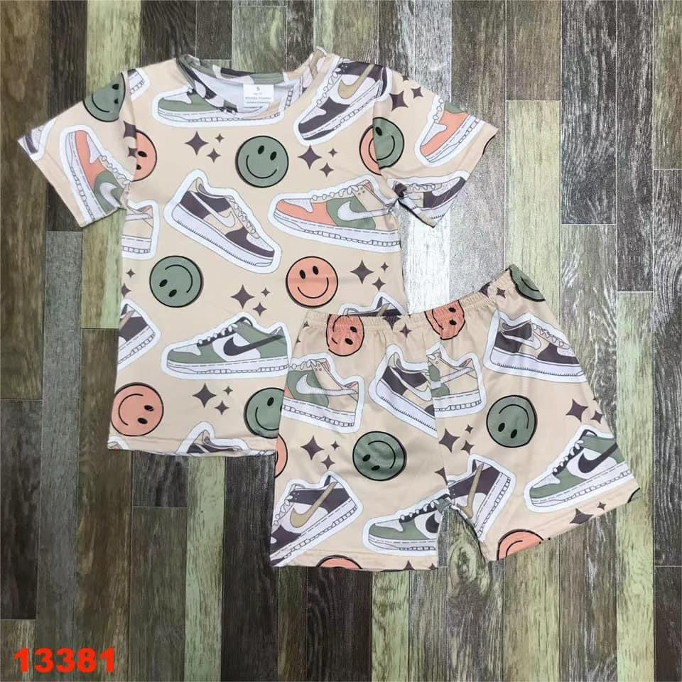 Sneaker Short Set