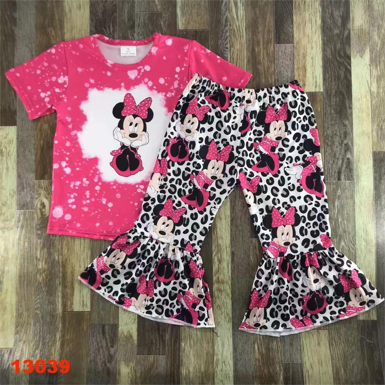 Minnie Mouse bell Set